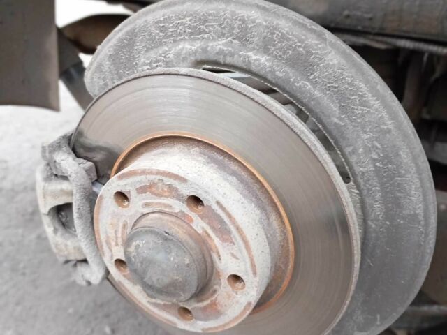 Желтый Опель Виваро, объемом двигателя 2 л и пробегом 228 тыс. км за 6500 $, фото 13 на Automoto.ua