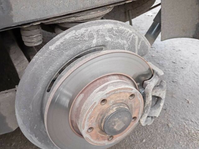 Желтый Опель Виваро, объемом двигателя 2 л и пробегом 228 тыс. км за 6500 $, фото 15 на Automoto.ua