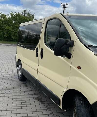 Жовтий Опель Віваро, об'ємом двигуна 1.9 л та пробігом 410 тис. км за 6600 $, фото 8 на Automoto.ua