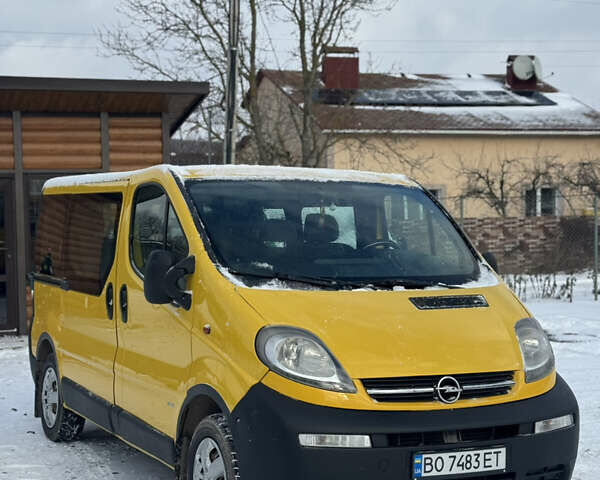 Жовтий Опель Віваро, об'ємом двигуна 1.9 л та пробігом 210 тис. км за 6999 $, фото 3 на Automoto.ua