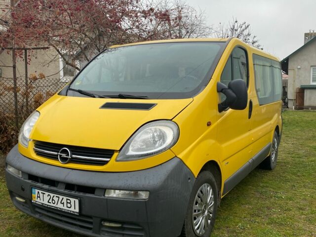 Жовтий Опель Віваро, об'ємом двигуна 1.9 л та пробігом 180 тис. км за 7100 $, фото 1 на Automoto.ua