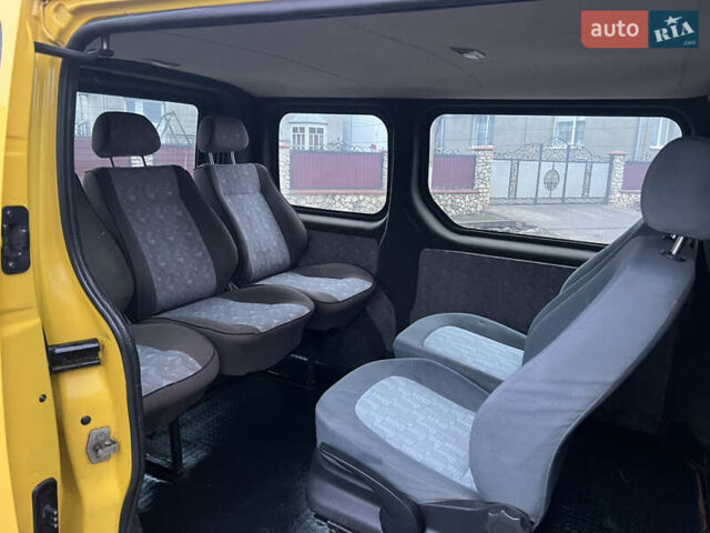 Желтый Опель Виваро, объемом двигателя 1.9 л и пробегом 210 тыс. км за 6499 $, фото 48 на Automoto.ua