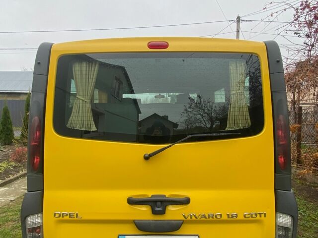 Жовтий Опель Віваро, об'ємом двигуна 1.9 л та пробігом 180 тис. км за 7100 $, фото 3 на Automoto.ua