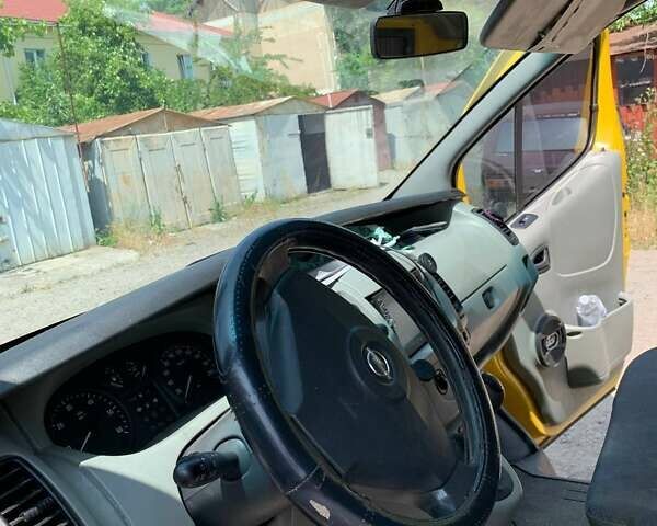 Желтый Опель Виваро, объемом двигателя 1.9 л и пробегом 220 тыс. км за 7990 $, фото 16 на Automoto.ua