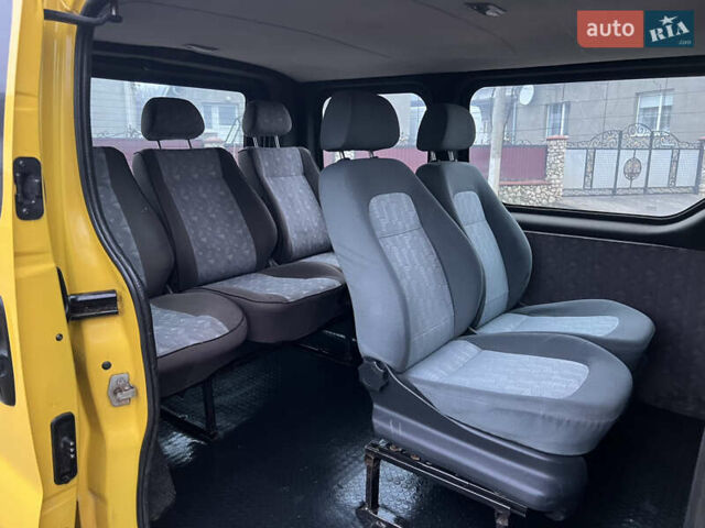 Желтый Опель Виваро, объемом двигателя 1.9 л и пробегом 210 тыс. км за 6499 $, фото 42 на Automoto.ua