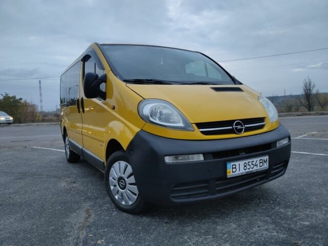 Жовтий Опель Віваро, об'ємом двигуна 1.9 л та пробігом 275 тис. км за 6850 $, фото 1 на Automoto.ua