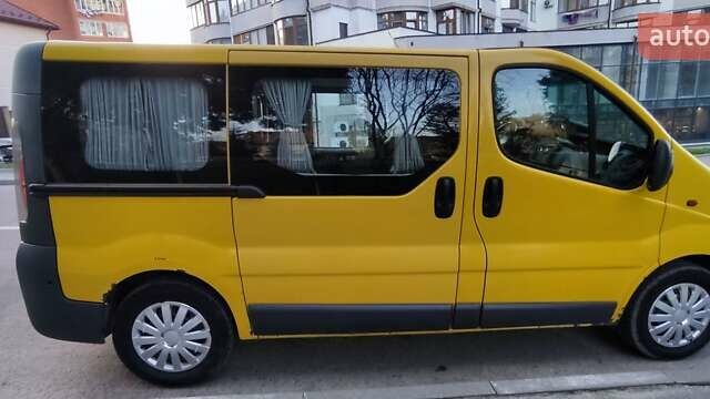 Желтый Опель Виваро, объемом двигателя 1.9 л и пробегом 358 тыс. км за 6200 $, фото 12 на Automoto.ua