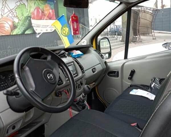 Жовтий Опель Віваро, об'ємом двигуна 1.9 л та пробігом 300 тис. км за 7500 $, фото 8 на Automoto.ua