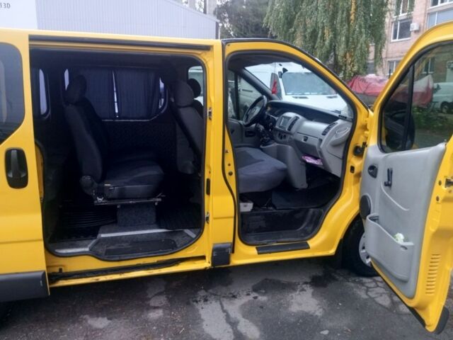Желтый Опель Виваро, объемом двигателя 1.9 л и пробегом 210 тыс. км за 6500 $, фото 5 на Automoto.ua