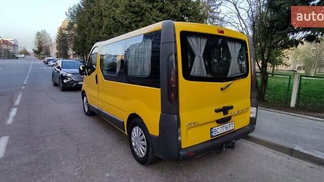 Желтый Опель Виваро, объемом двигателя 1.9 л и пробегом 358 тыс. км за 6200 $, фото 6 на Automoto.ua