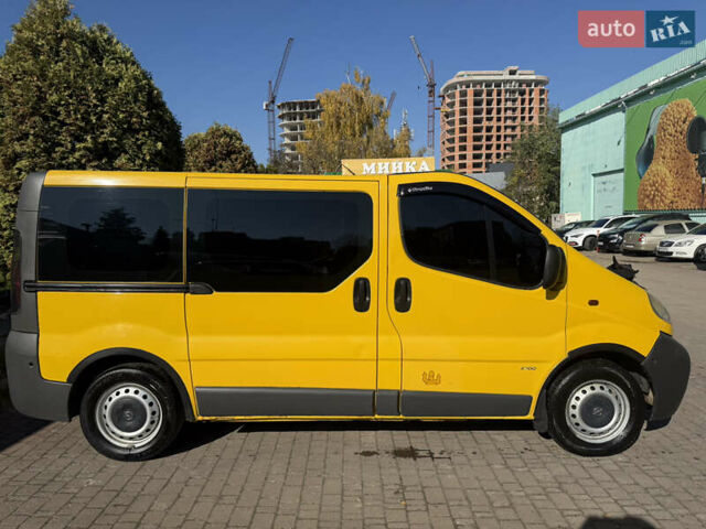 Желтый Опель Виваро, объемом двигателя 1.87 л и пробегом 316 тыс. км за 7200 $, фото 6 на Automoto.ua