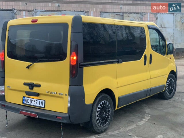 Желтый Опель Виваро, объемом двигателя 1.87 л и пробегом 256 тыс. км за 6500 $, фото 3 на Automoto.ua