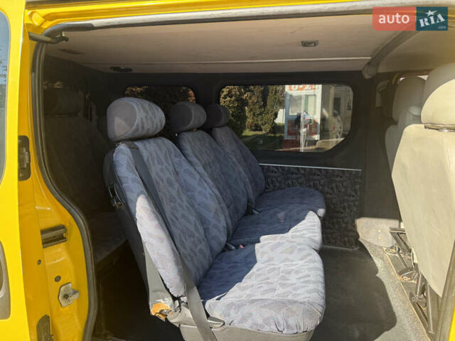 Желтый Опель Виваро, объемом двигателя 1.87 л и пробегом 316 тыс. км за 7200 $, фото 8 на Automoto.ua