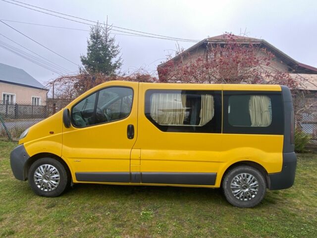 Жовтий Опель Віваро, об'ємом двигуна 1.9 л та пробігом 180 тис. км за 7100 $, фото 2 на Automoto.ua