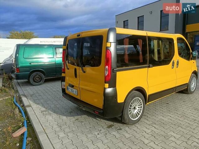 Жовтий Опель Віваро, об'ємом двигуна 1.87 л та пробігом 308 тис. км за 7450 $, фото 2 на Automoto.ua