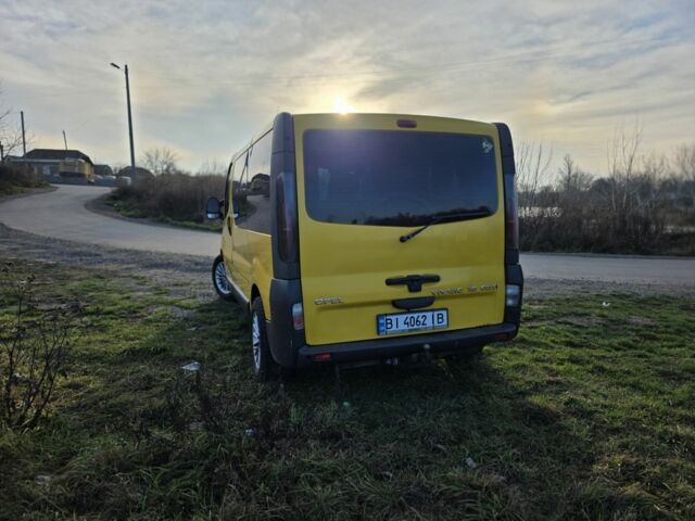 Жовтий Опель Віваро, об'ємом двигуна 1.9 л та пробігом 312 тис. км за 5999 $, фото 2 на Automoto.ua