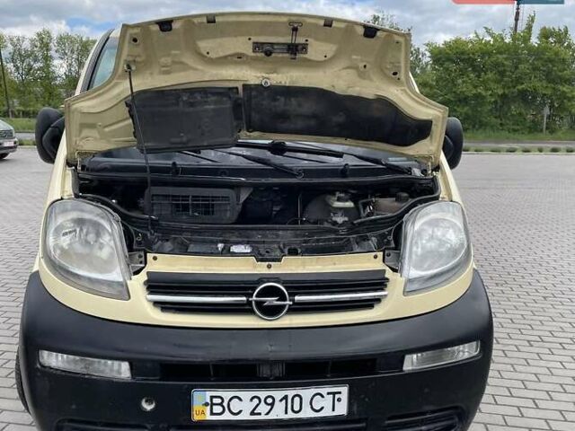 Жовтий Опель Віваро, об'ємом двигуна 1.9 л та пробігом 410 тис. км за 6600 $, фото 2 на Automoto.ua