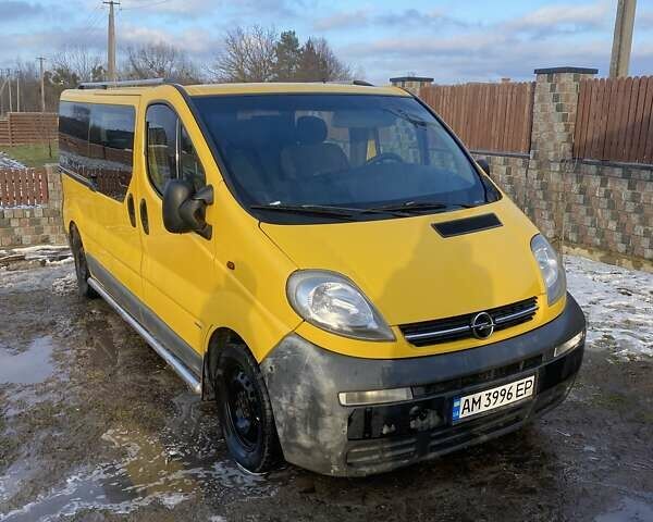 Жовтий Опель Віваро, об'ємом двигуна 1.9 л та пробігом 422 тис. км за 6500 $, фото 4 на Automoto.ua