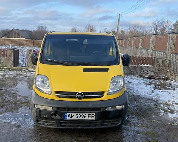 Жовтий Опель Віваро, об'ємом двигуна 1.9 л та пробігом 422 тис. км за 6500 $, фото 2 на Automoto.ua