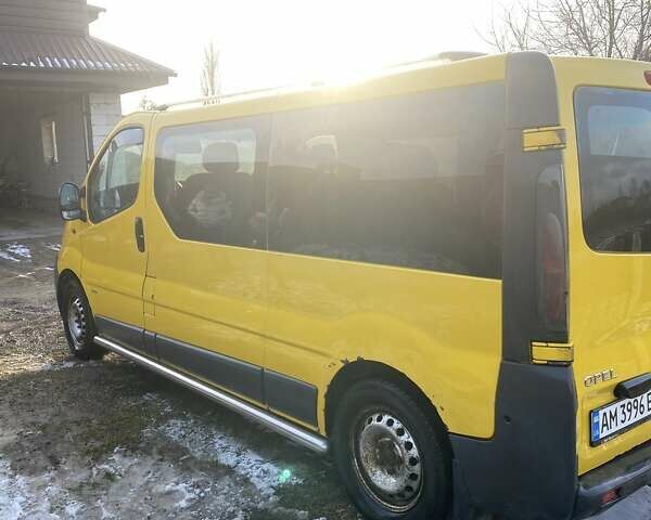 Жовтий Опель Віваро, об'ємом двигуна 1.9 л та пробігом 422 тис. км за 6500 $, фото 6 на Automoto.ua
