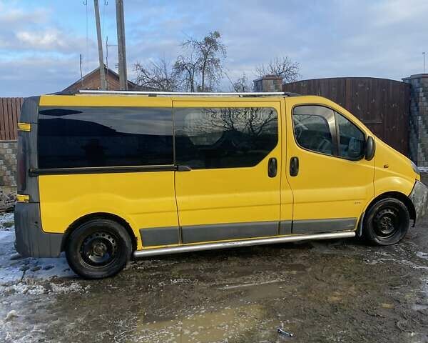 Жовтий Опель Віваро, об'ємом двигуна 1.9 л та пробігом 422 тис. км за 6500 $, фото 8 на Automoto.ua