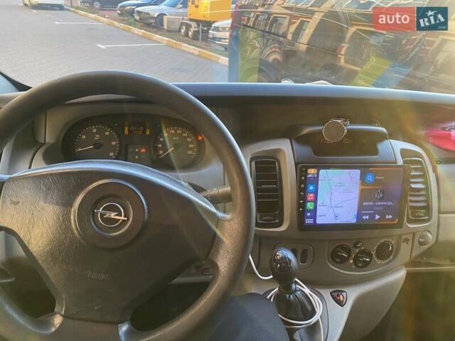 Желтый Опель Виваро, объемом двигателя 1.87 л и пробегом 235 тыс. км за 7400 $, фото 13 на Automoto.ua