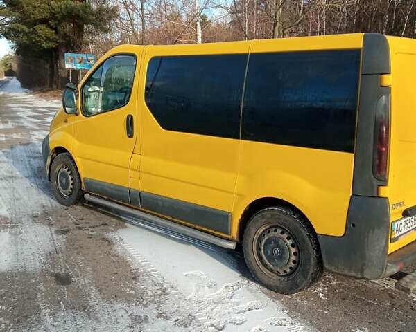 Желтый Опель Виваро, объемом двигателя 1.9 л и пробегом 339 тыс. км за 5555 $, фото 9 на Automoto.ua