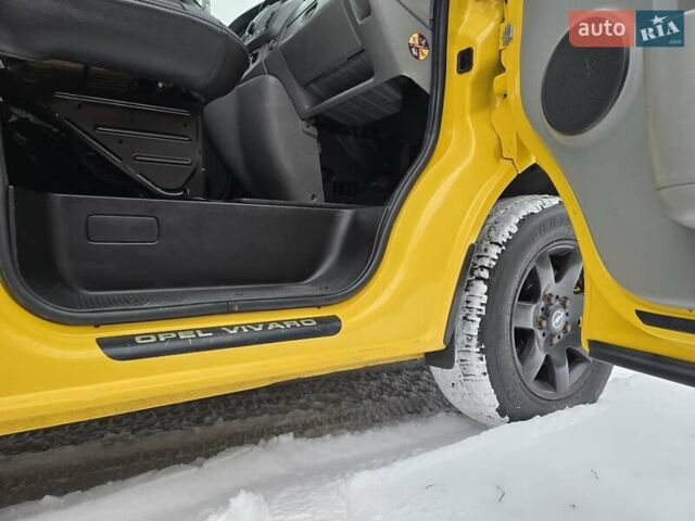 Желтый Опель Виваро, объемом двигателя 2 л и пробегом 292 тыс. км за 8700 $, фото 57 на Automoto.ua