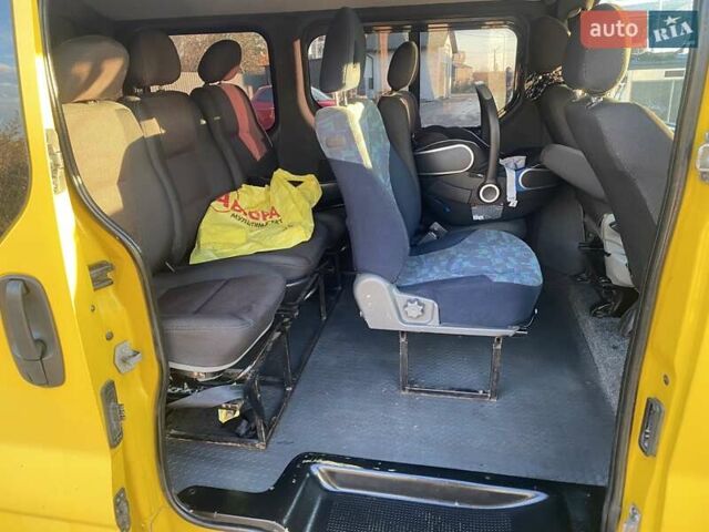 Желтый Опель Виваро, объемом двигателя 1.87 л и пробегом 235 тыс. км за 7400 $, фото 8 на Automoto.ua