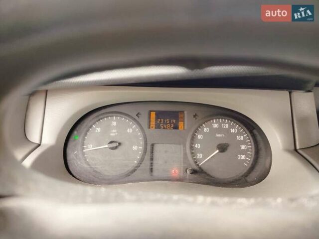 Жовтий Опель Віваро, об'ємом двигуна 2 л та пробігом 232 тис. км за 7500 $, фото 12 на Automoto.ua