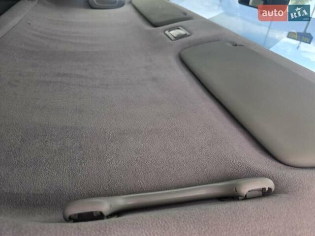 Желтый Опель Виваро, объемом двигателя 2 л и пробегом 290 тыс. км за 8900 $, фото 74 на Automoto.ua