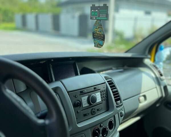 Жовтий Опель Віваро, об'ємом двигуна 2 л та пробігом 303 тис. км за 6500 $, фото 2 на Automoto.ua