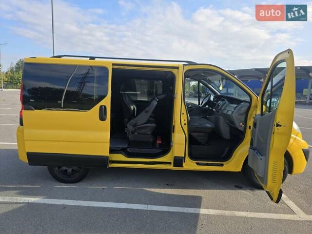 Желтый Опель Виваро, объемом двигателя 2 л и пробегом 290 тыс. км за 8900 $, фото 56 на Automoto.ua