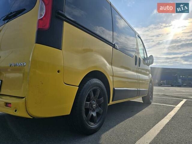 Желтый Опель Виваро, объемом двигателя 2 л и пробегом 290 тыс. км за 8900 $, фото 62 на Automoto.ua
