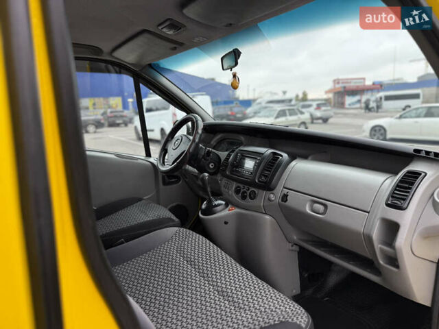 Жовтий Опель Віваро, об'ємом двигуна 2.5 л та пробігом 270 тис. км за 11300 $, фото 20 на Automoto.ua