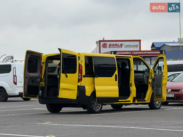 Жовтий Опель Віваро, об'ємом двигуна 2.5 л та пробігом 270 тис. км за 11300 $, фото 22 на Automoto.ua