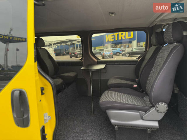 Жовтий Опель Віваро, об'ємом двигуна 2.5 л та пробігом 270 тис. км за 11300 $, фото 26 на Automoto.ua
