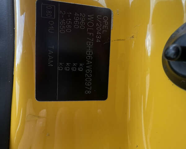 Желтый Опель Виваро, объемом двигателя 2 л и пробегом 327 тыс. км за 9700 $, фото 42 на Automoto.ua