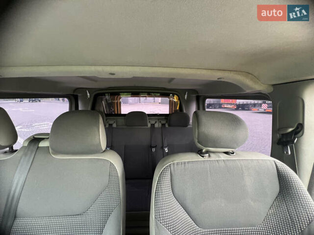 Желтый Опель Виваро, объемом двигателя 2 л и пробегом 327 тыс. км за 9700 $, фото 40 на Automoto.ua