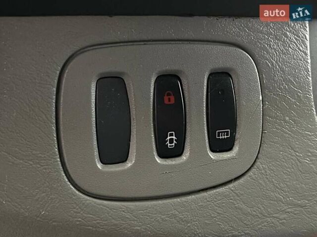 Жовтий Опель Віваро, об'ємом двигуна 2 л та пробігом 272 тис. км за 10700 $, фото 52 на Automoto.ua