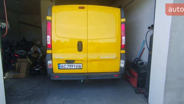 Желтый Опель Виваро, объемом двигателя 2 л и пробегом 297 тыс. км за 11900 $, фото 14 на Automoto.ua