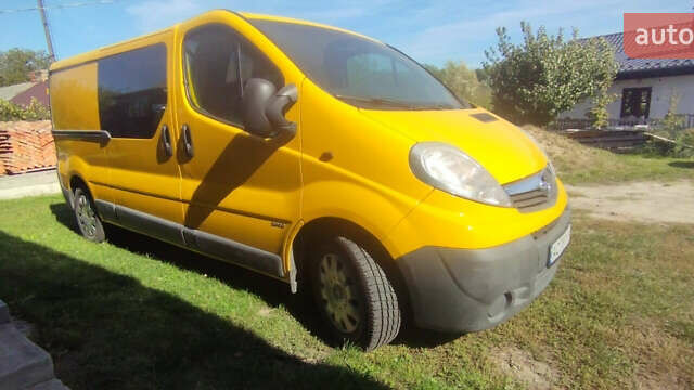 Желтый Опель Виваро, объемом двигателя 2 л и пробегом 297 тыс. км за 11900 $, фото 16 на Automoto.ua