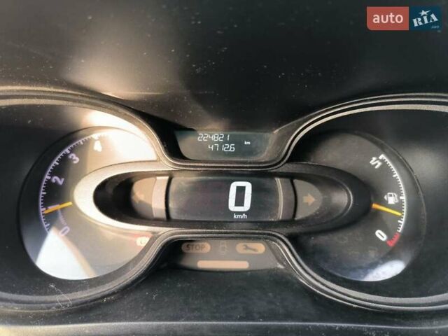 Желтый Опель Виваро, объемом двигателя 1.6 л и пробегом 225 тыс. км за 14990 $, фото 14 на Automoto.ua