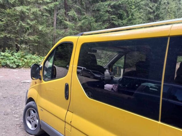 Жовтий Опель Віваро, об'ємом двигуна 1.9 л та пробігом 240 тис. км за 7950 $, фото 4 на Automoto.ua