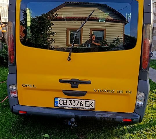 Жовтий Опель Віваро, об'ємом двигуна 1.9 л та пробігом 212 тис. км за 7500 $, фото 3 на Automoto.ua
