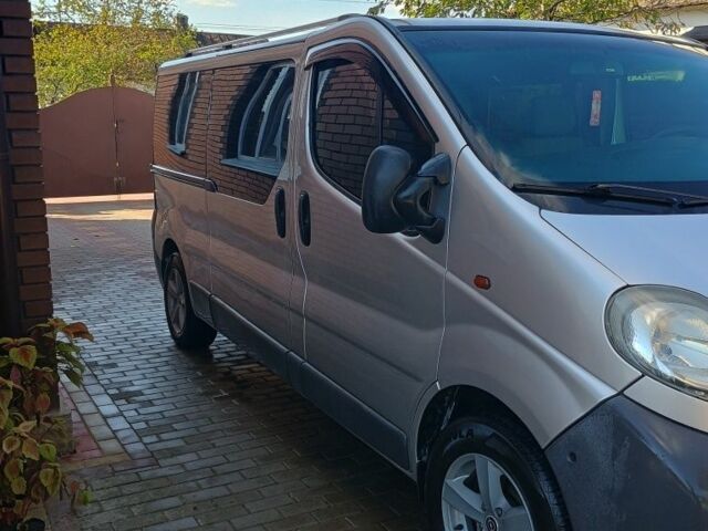 Серый Опель Виваро, объемом двигателя 1.9 л и пробегом 273 тыс. км за 8600 $, фото 4 на Automoto.ua