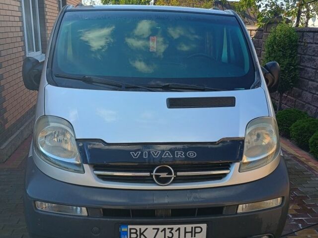 Серый Опель Виваро, объемом двигателя 1.9 л и пробегом 273 тыс. км за 8600 $, фото 7 на Automoto.ua