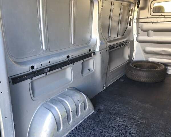 Серый Опель Виваро, объемом двигателя 2.02 л и пробегом 320 тыс. км за 7900 $, фото 22 на Automoto.ua