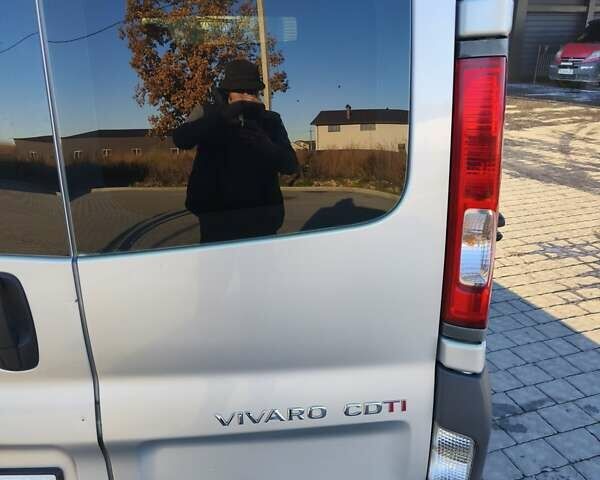 Серый Опель Виваро, объемом двигателя 2.02 л и пробегом 320 тыс. км за 7900 $, фото 2 на Automoto.ua