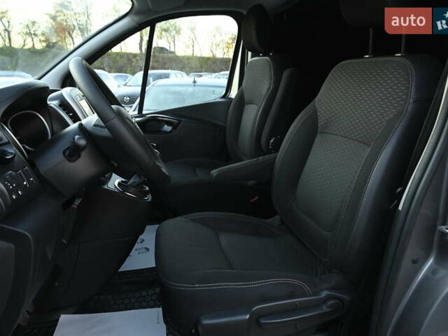 Серый Опель Виваро, объемом двигателя 1.6 л и пробегом 274 тыс. км за 11300 $, фото 18 на Automoto.ua